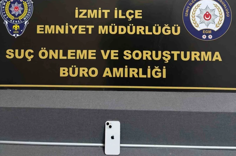 Kendini hemşire olarak tanıtıp telefonları alarak kaçan şüpheli yakalandı