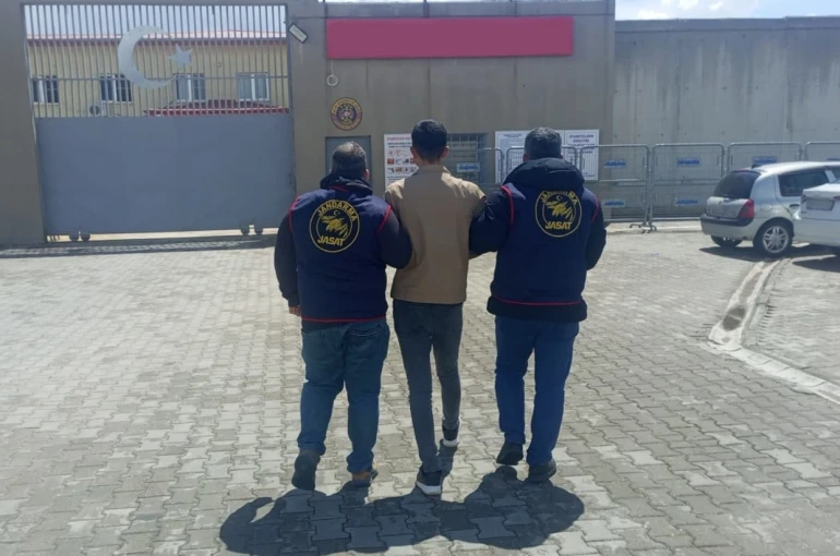 Kesinleşmiş 17 yıl cezayla aranan şahıs yakalandı 