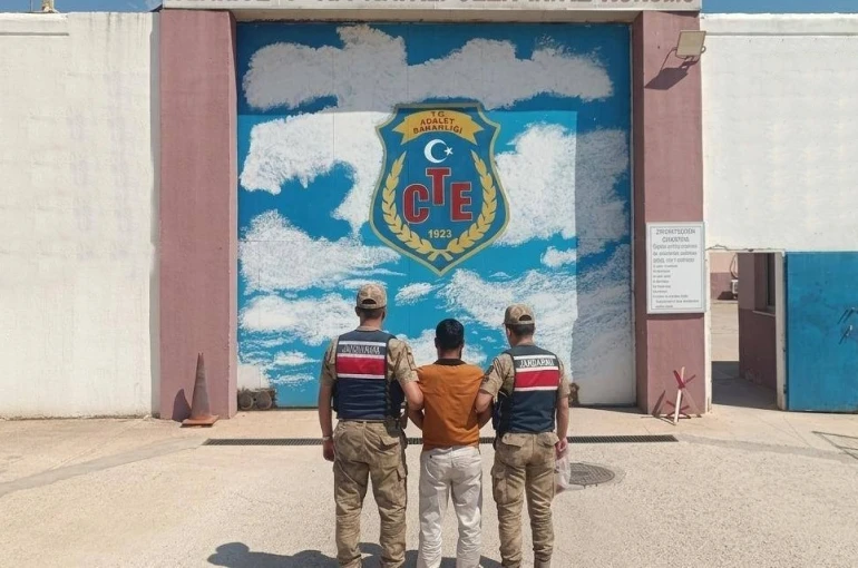 Kesinleşmiş 17 yıl cezayla aranan şahıs yakalandı 