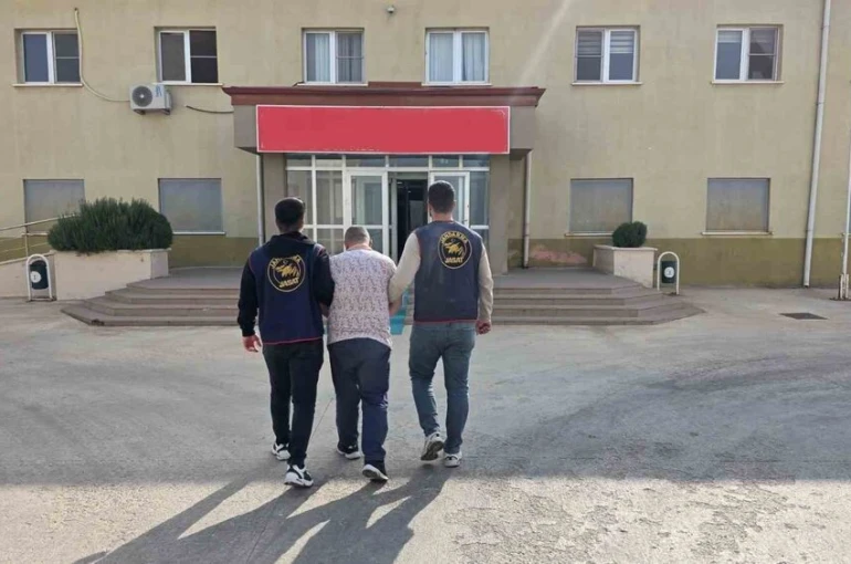 Kesinleşmiş 31 yıl cezayla aranan uyuşturucu taciri yakalandı 
