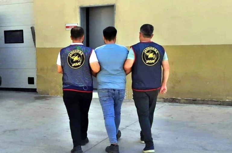 Kesinleşmiş hapis cezasıyla aranan 3 şahıs yakalandı