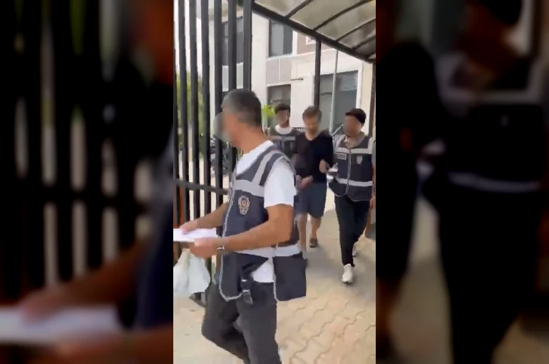 Kesinleşmiş hapis cezasıyla aranan 4 şüpheli yakalandı