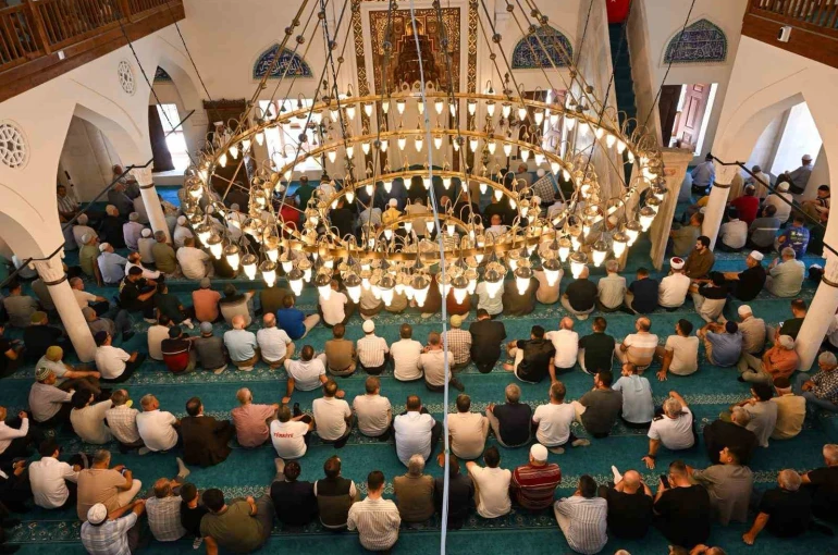 Ketenci Ömer Paşa Camii yeniden ibadete açıldı 