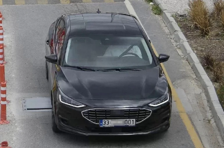 KHK ile ihraç olan şahsa belediye araç vermiş: Otomobil aile aracı gibi olmuş 