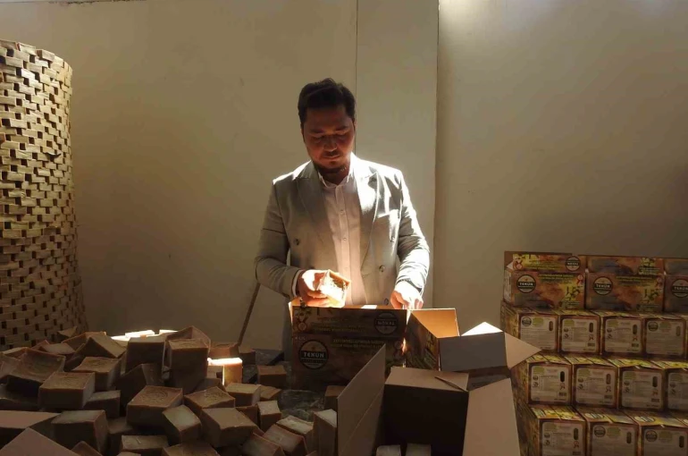 Kilisli genç usta, sabun üretimini 4. kuşak usta olarak sürdürüyor 