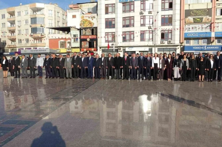 Kilis’te 24 Kasım Öğretmenler Günü kutlandı 