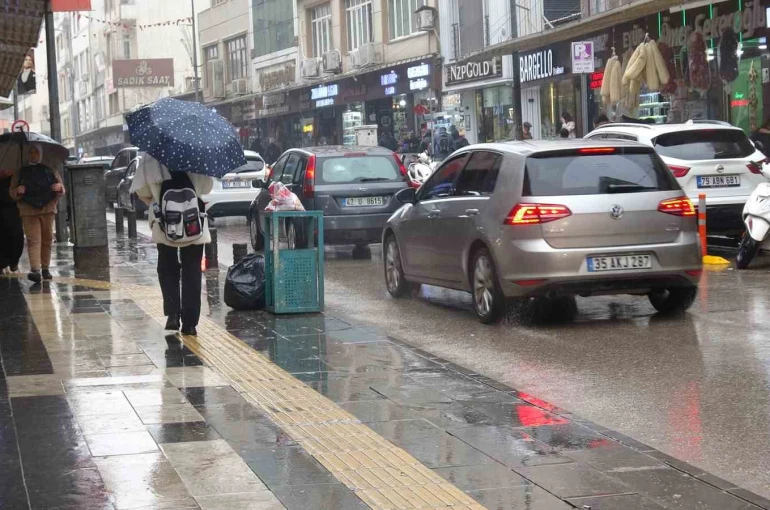 Kilis’te yağış etkili oluyor