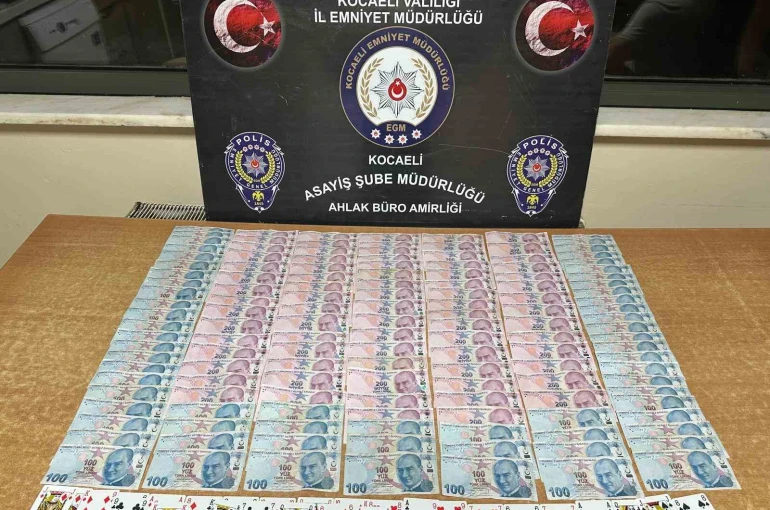 Kıraathaneye kumar baskını