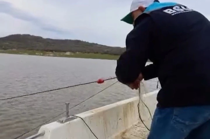 Kırklareli’nde barajda yasa dışı avcılığa geçit yok: 650 metre ağ ele geçirildi 