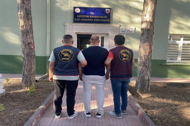 Kırmızı bültenle aranan şahıs Amasya’da yakalandı