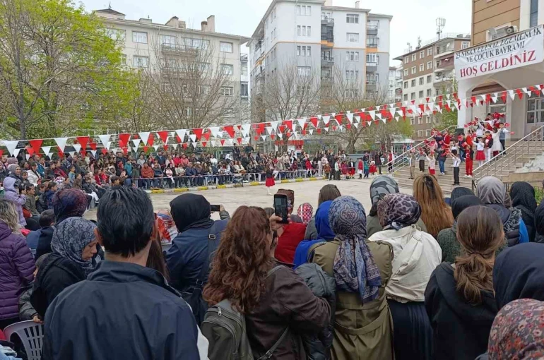 Kırşehir’de 23 Nisan coşkuyla kutlandı 