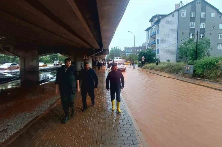 Kırşehir’de saatte metrekareye 56,4 kilogram yağış düştü 