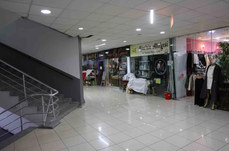 Kırşehir’de soğuk hava tarihi çarşıları sessizliğe bürüdü 