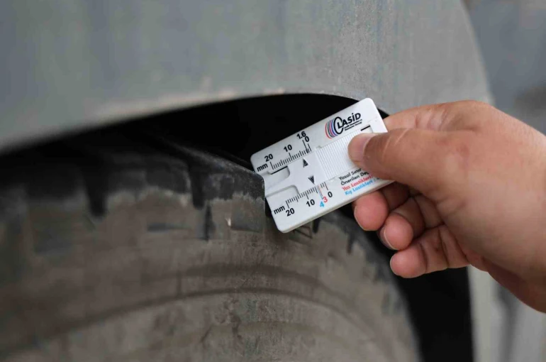 Kış lastiği takmayan sürücülere 5 bin 856 lira ceza 