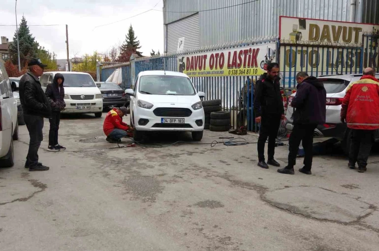 Kış lastiği uygulaması başladı: Lastikçilerde yoğunluk arttı 