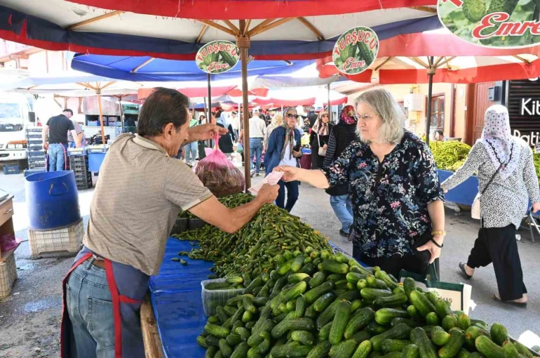 Kış mevsiminin yaklaşmasıyla turşu hazırlıkları başladı 