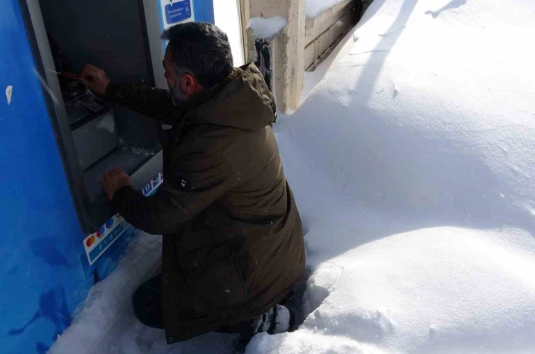 Kışın en sert yüzü Bitlis’te 
