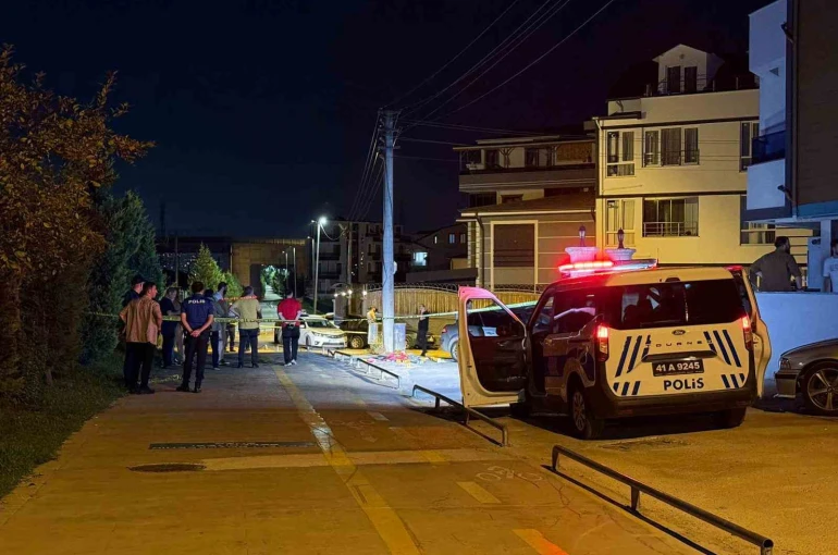 Kıskanç sevgili dehşet saçtı: 3 ölü 