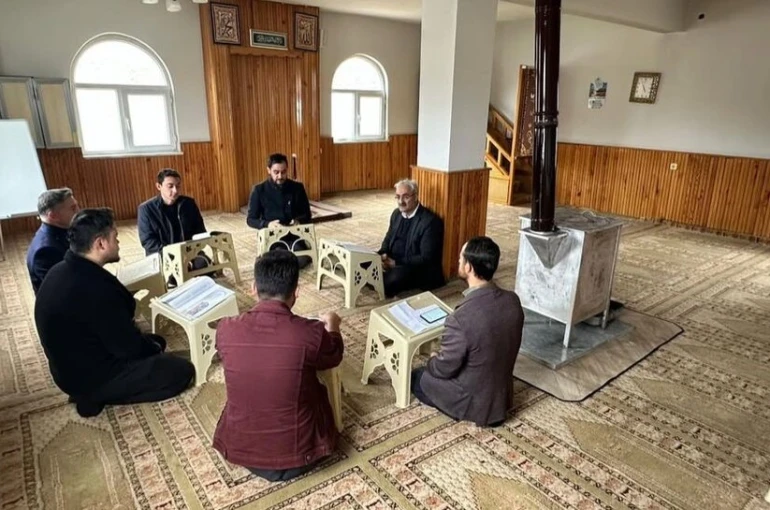 Kitap Oku-Yorum projesi din görevlilerini buluşturdu 