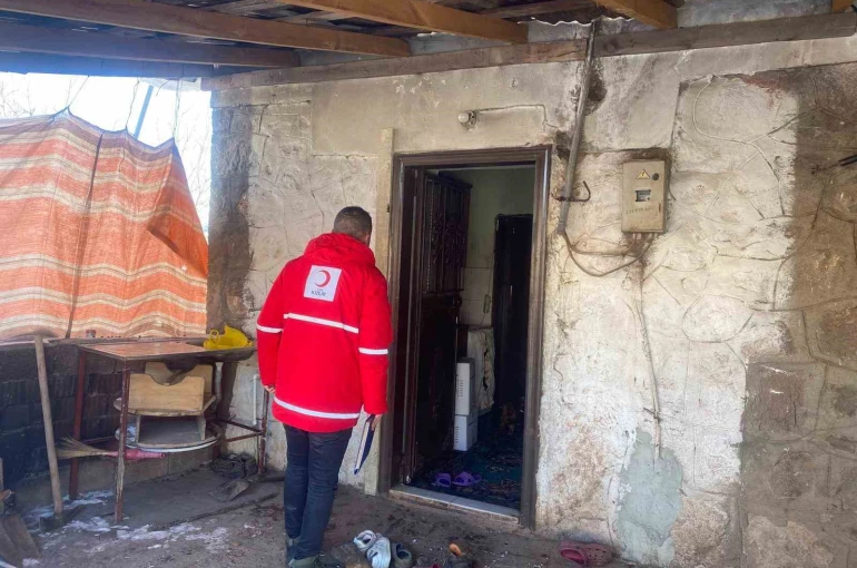 Kızılay, AFAD ve gönüllüler, Tunceli’nin zorlu kış şartlarında ihtiyaç sahiplerine ulaştı 