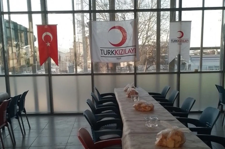Kızılay’dan Sarıgöl’de ramazan dayanışması 