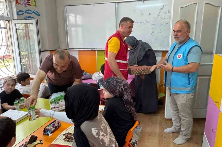 Kızılay’dan Yaz Kur’an Kursu Öğrencilerine anlamlı ziyaret
