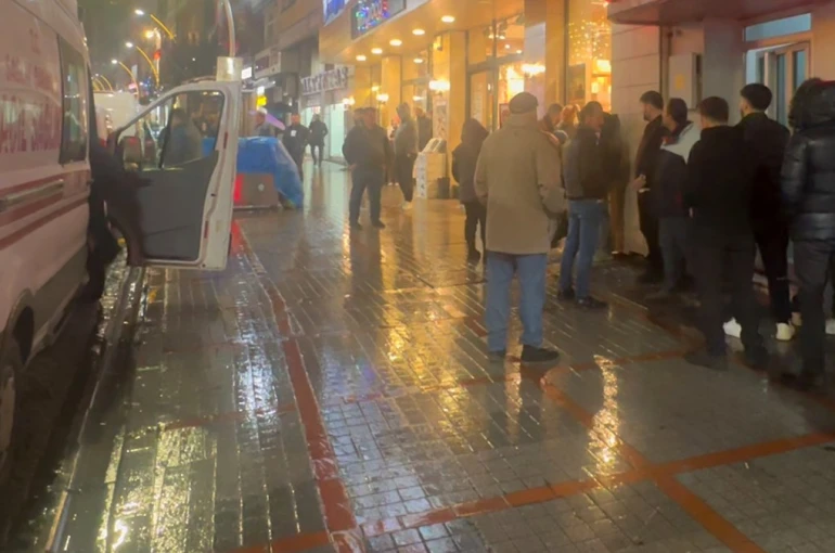 Kızının düğün hazırlıkları için geldiği Rize’de otel odasında hayatını kaybetti