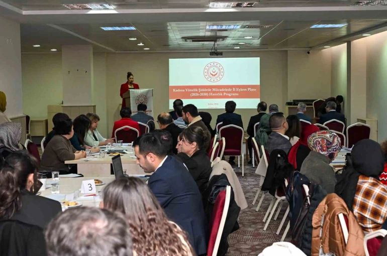 KMÜ’de kadına yönelik şiddetle mücadele çalıştayı düzenlendi