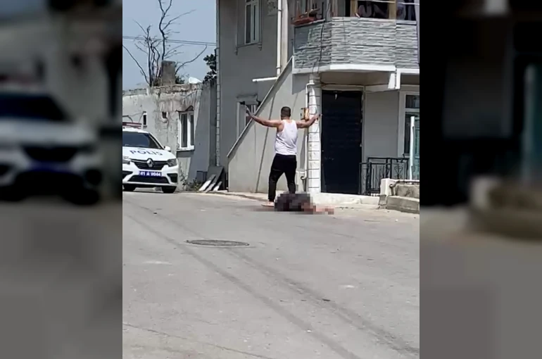 Kocaeli’de 5 çocuk annesi kadın eşi tarafından sokakta defalarca bıçaklandı 