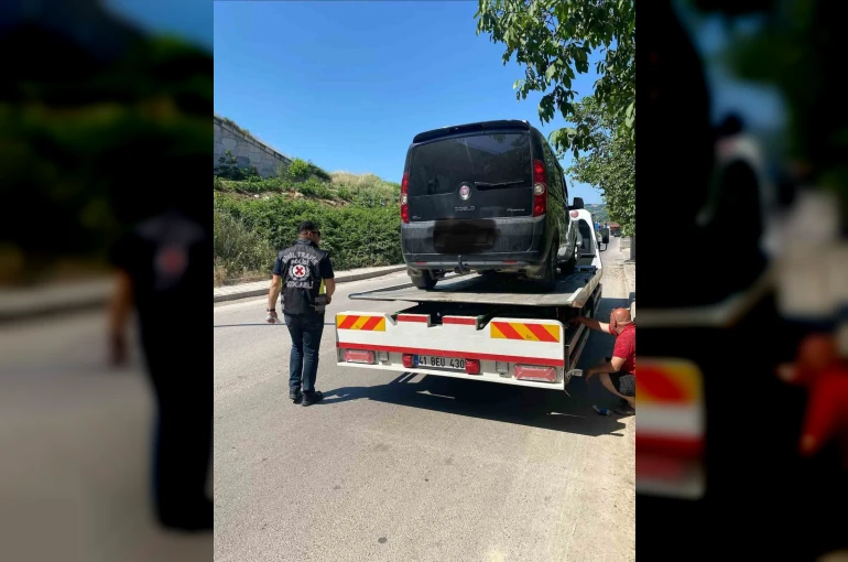 Kocaeli’de korsan taksi sürücüsü ve yolcuya ceza