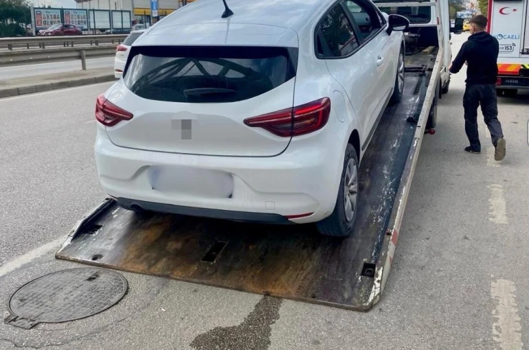 Kocaeli’de korsan taşımacılık yapan sürücüye ceza kesildi