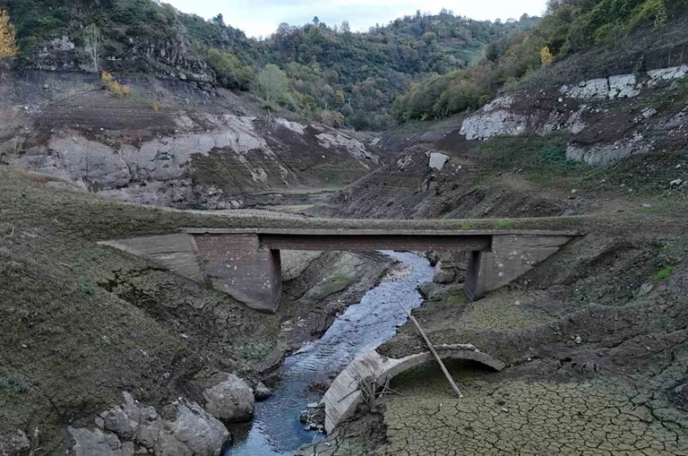 Kocaeli’nin su ihtiyacını karşılayan barajın seviyesi yüzde 6’ya düştü 
