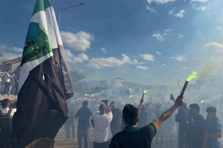 Kocaelispor’dan kombinelilere kazan-kazan çağrısı: "Gelmeyecekseniz bu maç biletinizi kulübe devredin" 