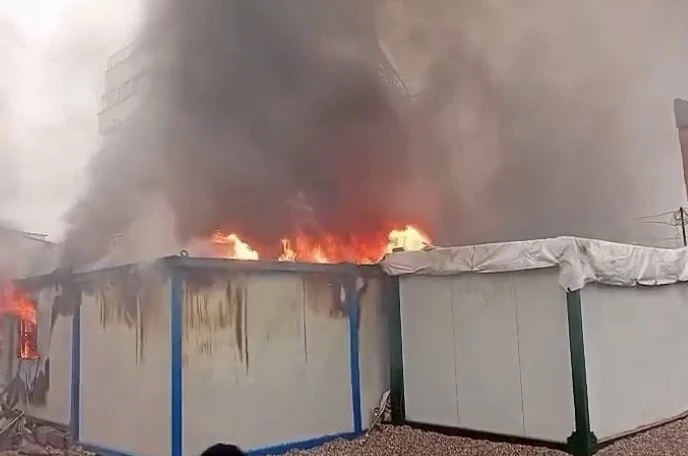 Konteynerde çıkan yangın korkuttu 