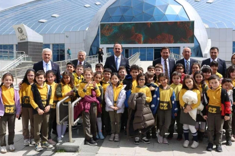 Konya Bilim Merkezi’ne protokol sürprizi