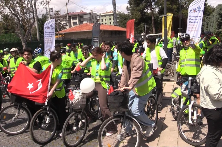 Konya’da 23 Nisan’a pedallı kutlama