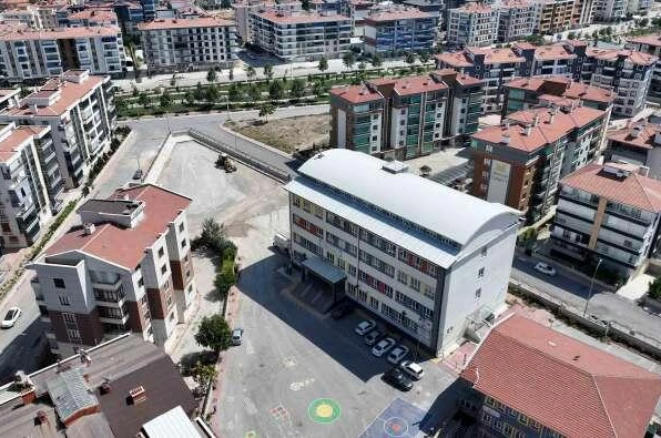 Konya’da öğrencileri yenilenen okullar karşılayacak