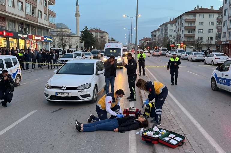 Konya’da otomobil yaya kadına çarptı