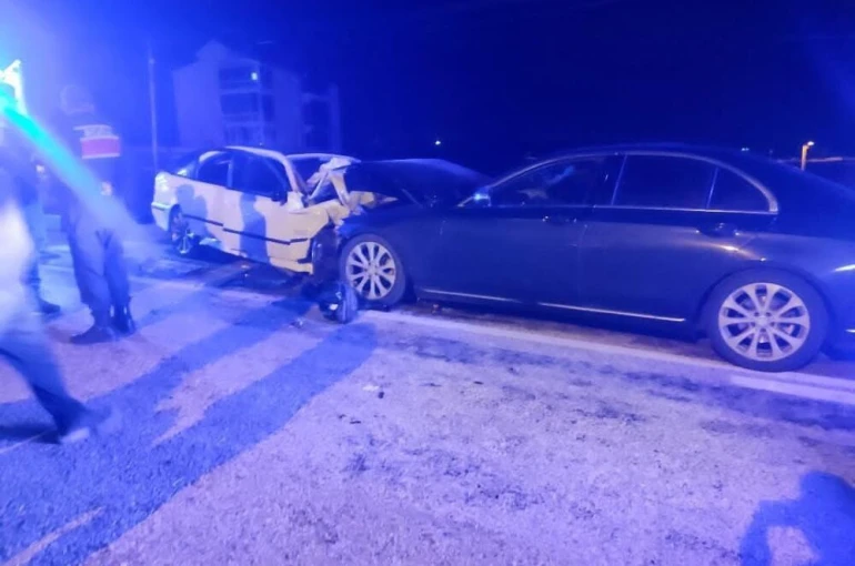 Konya'da otomobiller çarpıştı: 1 ölü, 5 yaralı