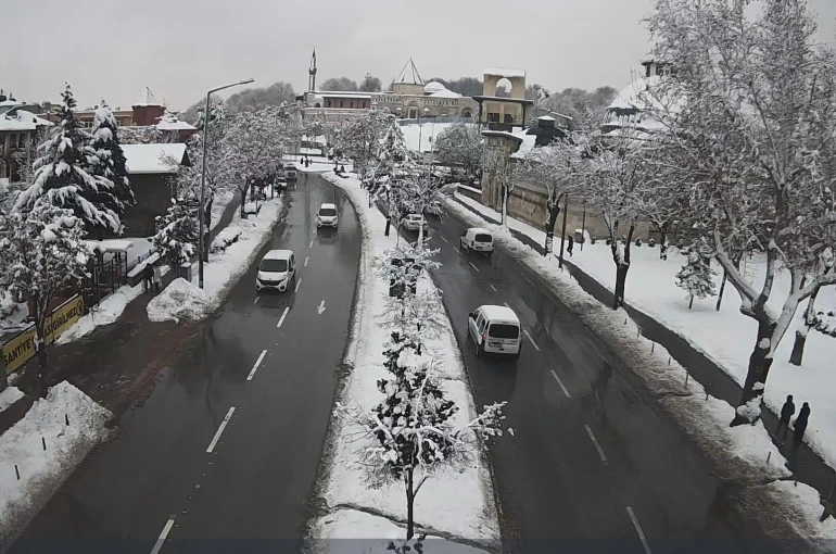 Konya'daki 4 ilçeye eğitimde kar engeli