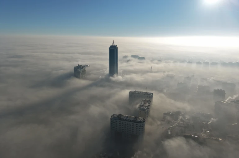 Konya sis denizinde kayboldu