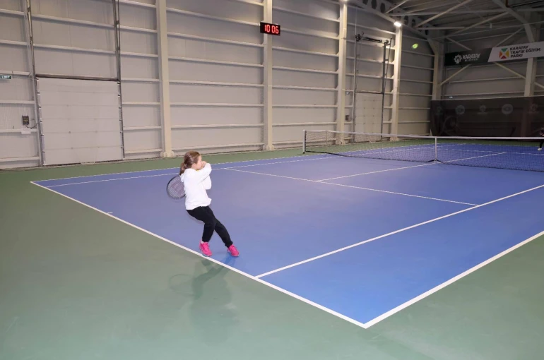 “Konya Tenis Turnuvası” tüm heyecanıyla sürüyor