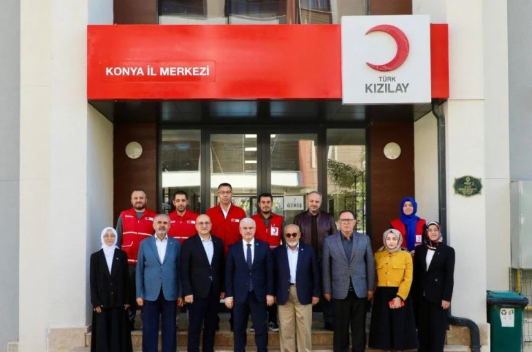 Konya Valisi İbrahim Akın, Kızılay İl Merkezi Başkanlığını ziyaret etti