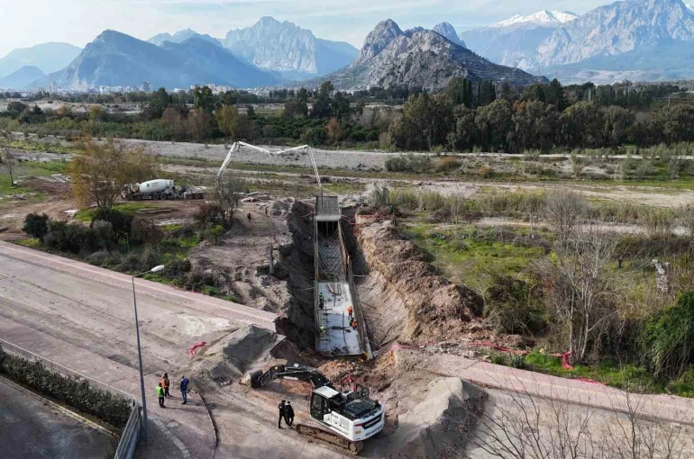 Konyaaltı’na ASAT’tan 60 milyon TL’lik yağmursuyu yatırımı 