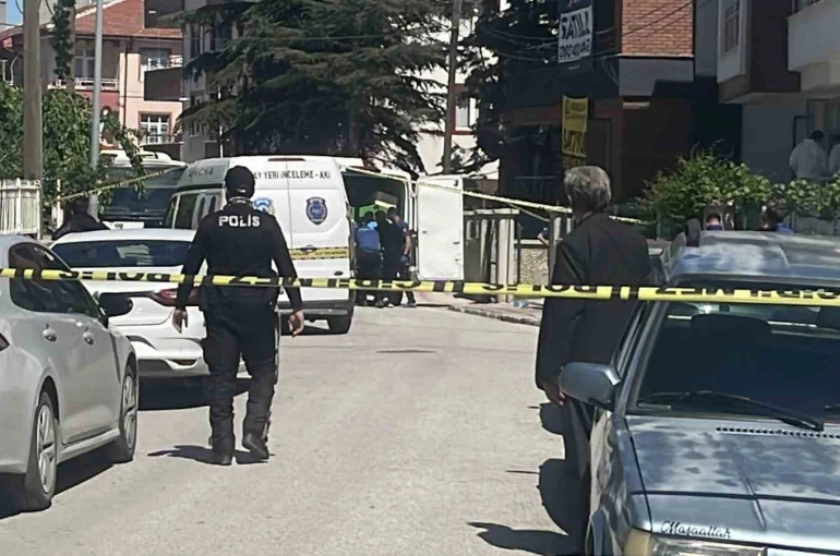 Konya’da anne ve babasını öldüren zanlı tutuklandı 