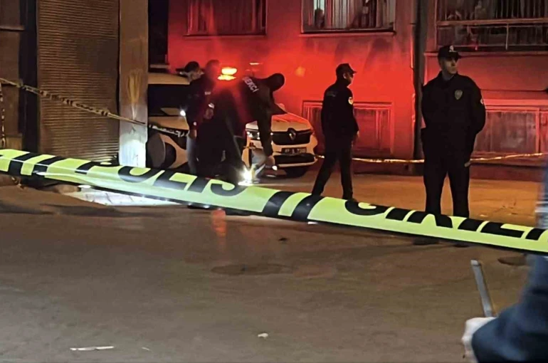 Konya’da cinayetle biten yan bakma kavgasının 2 şüphelisi tutuklandı 