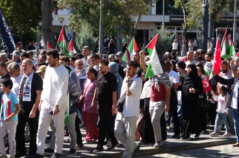 Konya’da ’Gazze İçin Kararlılık Yürüyüşü’ düzenlendi 