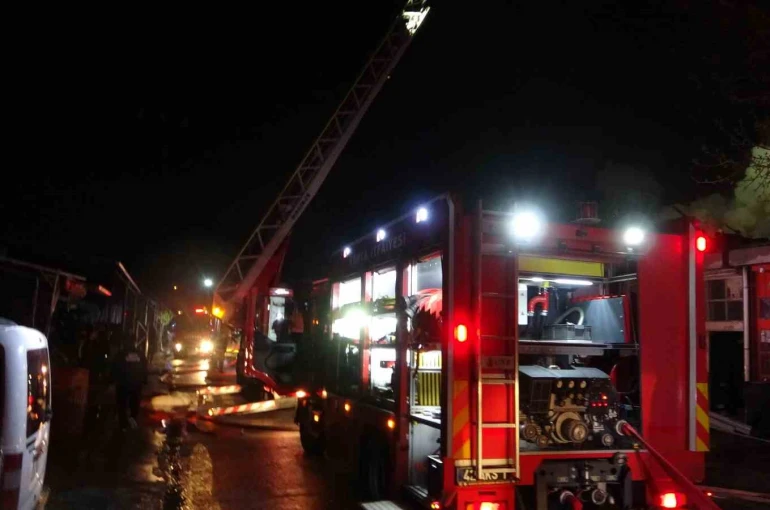 Konya’da iş yerinde yangın: 2 yaralı 