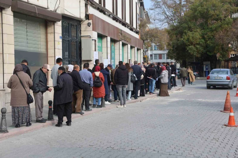 Konya’da ’Yüzyılın Konut Projesi’ne müracaat yoğunluğu 