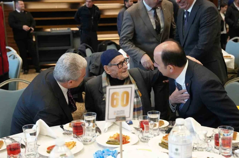 Konya’daki şehit aileleri, gaziler ve gazi yakınları ’Büyük Aile Sofrası’nda buluştu 